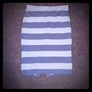 UNIQLO Stretchy Skirt